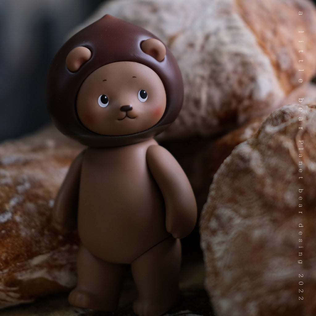Chestnut Brown Bear Cooky Trendy Toy Figure