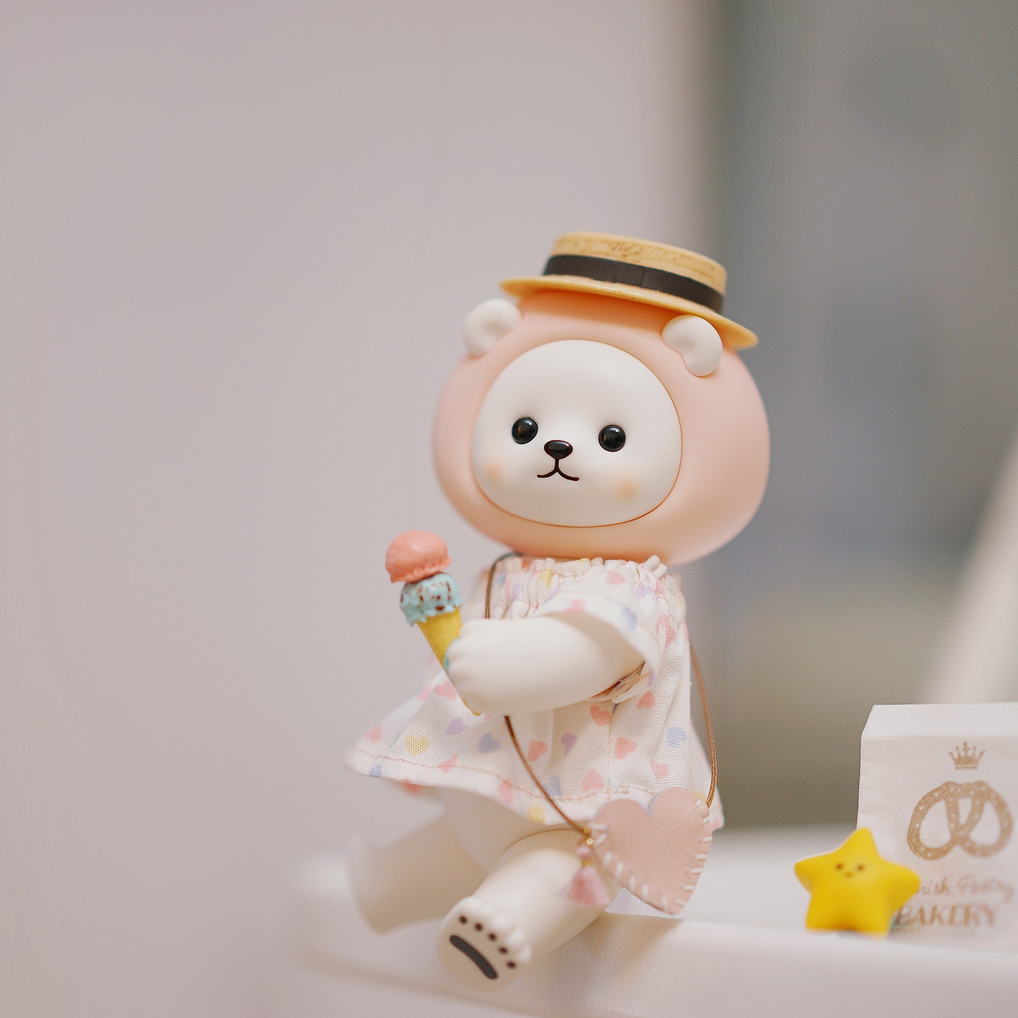 White Peach Popea White Bear Trendy Play Movable Figure Model